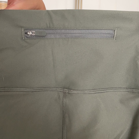 NWT Lululemon Leggings - Picture 9 of 9
